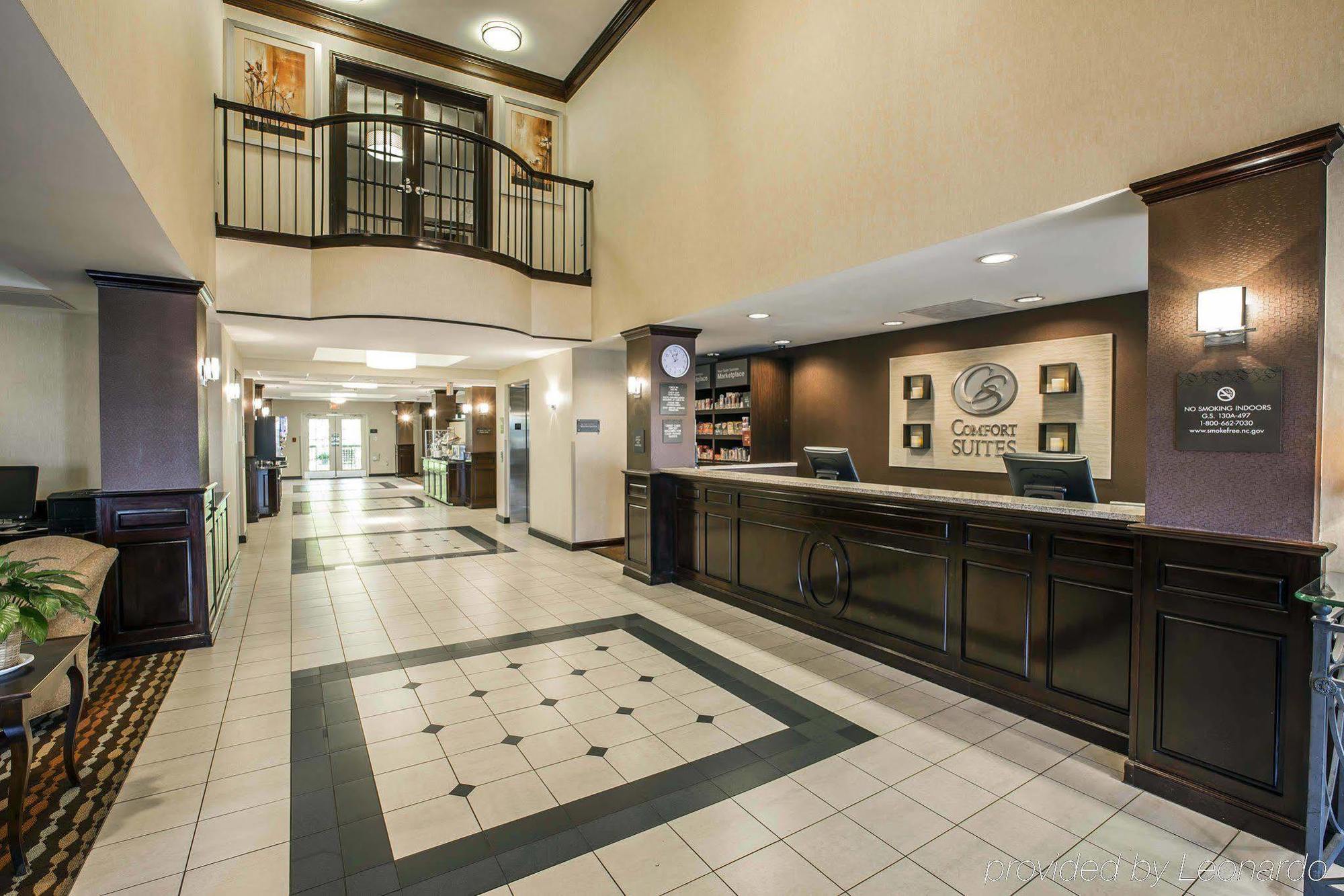 Comfort Suites Hanes Mall Winston-Salem Exterior photo